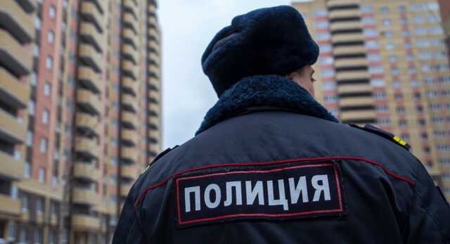 Российский полицейский пойдет под суд за свадьбу в локдаун и хищение тушенки