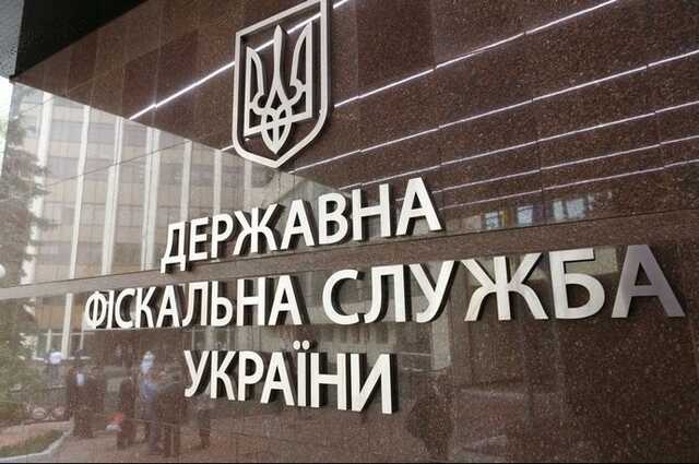 У родственников экс-чиновницы столичной налоговой нашли элитную недвижимость, миллионы налички и бриллианты