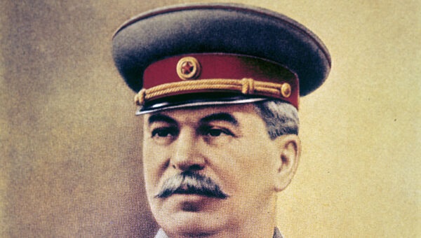 Мошенники обманули племянника Иосифа Сталина на миллионы рублей