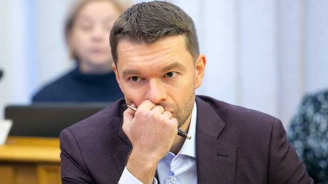 На Урале депутат потребовал закрыть три фирмы: они возят опасные медотходы на такси