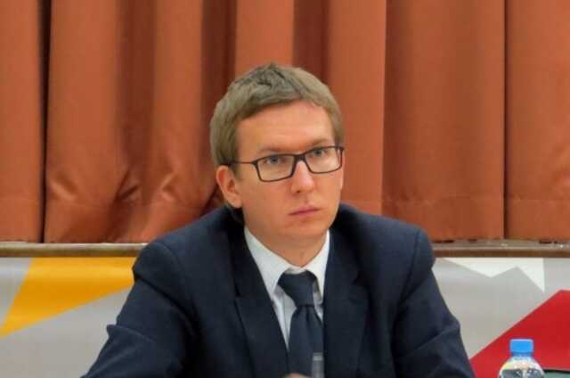 Единоросса Закускина, напавшего на чеченку, не будут исключать из партии