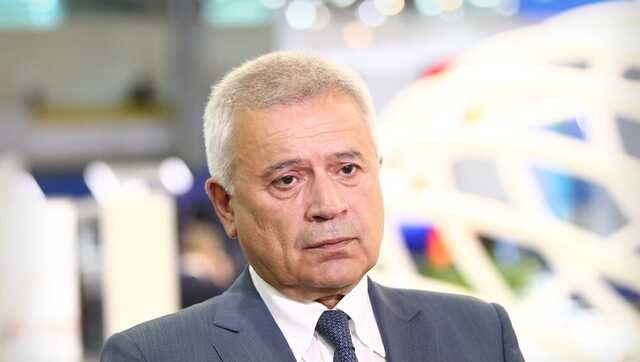 «Роснефть» вгоняет Алекперова «в долги»