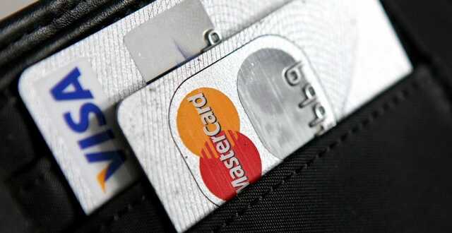 Попавшие под блокирующие санкции банки не смогут выпускать карты Visa и Masterсard