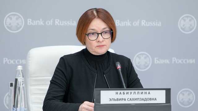 А вас Эля я попрошу: бывшие замы напомнили главе ЦБ отставкой