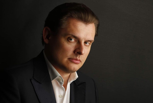 Понасенков, признанный иноагентом, покинул Россию и гуляет по Риму
