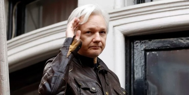 Суд в Лондоне выдал ордер на экстрадицию в США основателя Wikileaks Ассанжа