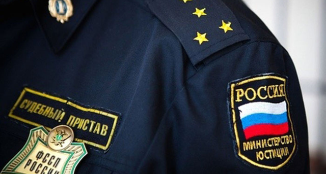 Решил выслужиться: пристава в Хакасии заподозрили в списании долгов алиментщикам