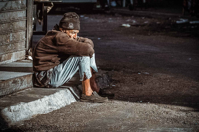 В Санкт-Петербурге бездомных поделили на «местных» и «понаехавших»