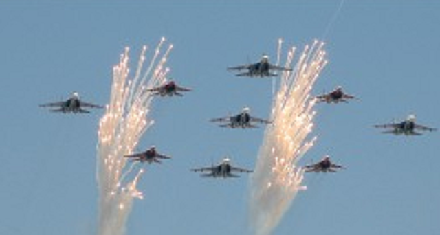 Кто сорвал воздушный парад на день Победы