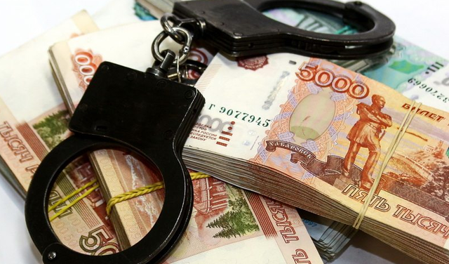 Мать певца Прохора Шаляпина осудили на условный срок за взятки