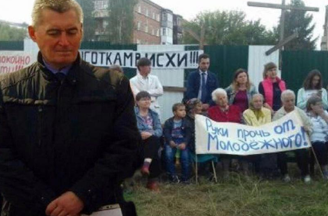 Куда катится посёлок Молодёжный? Или тайная игра мэра Степанова