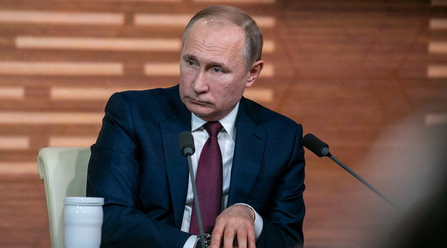 Песков анонсировал прямую линию с Путиным
