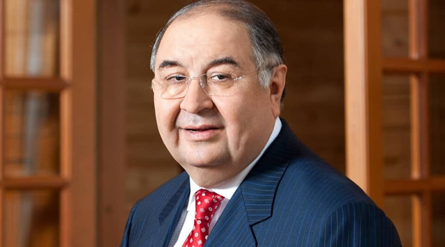 Олигарх Алишер Усманов разводится с женой дабы уйти от санкций