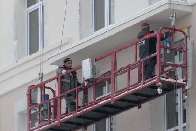 Капремонтам свердловских домов помешали поддельные документы и запрет на новый тариф