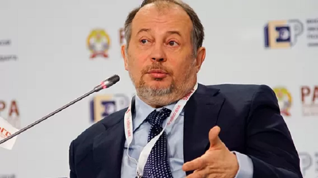 Олигарх Лисин начал зачистку СМИ