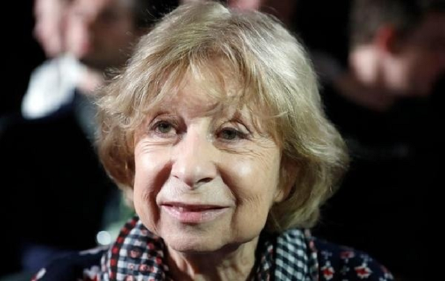 На затравленную Ахеджакову напали прямо в театре: Неадекват
