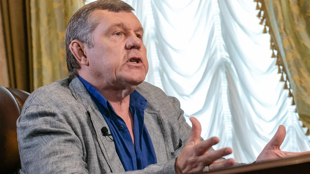 Шансонье Новиков рассказал Соловьеву о «расплодившейся либероте» в Екатеринбурге