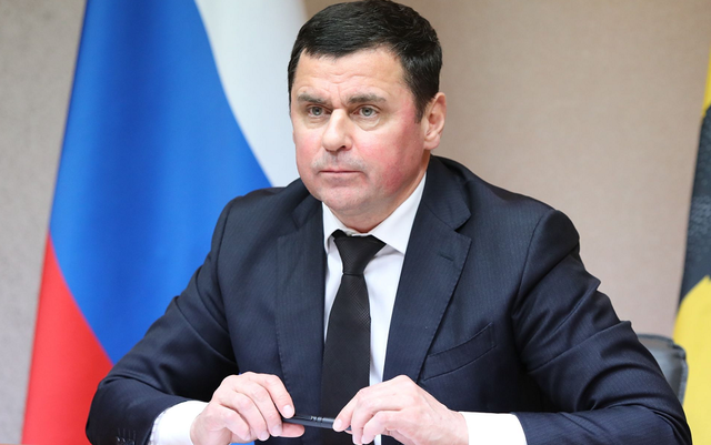 Помощник Путина подтягивает своих