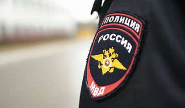 Вымогали миллион: в Приморье офицеров полиции задержали за мошенничество