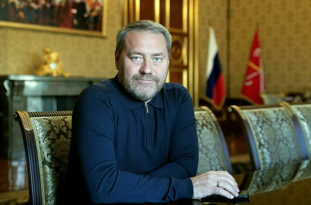 Спикер петербургского парламента Александр Бельский подобрал ремень под политическую повестку
