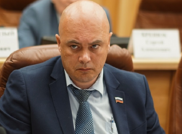Голый король Денис Шершнёв