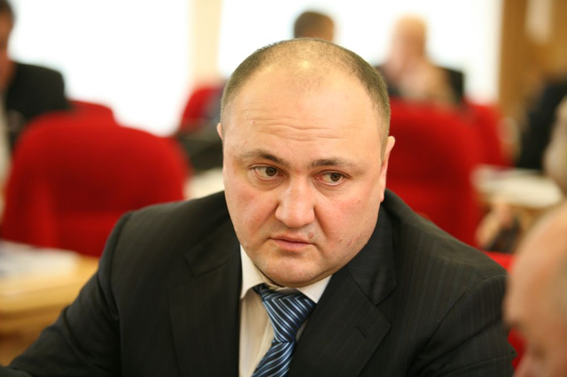 Теща на зятя не нарадуется: когда еще перепадут десятки подрядов