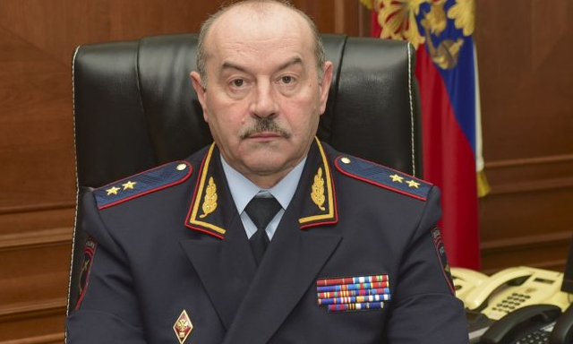 Лучше почетная отставка, чем высокая должность и хождение на допросы