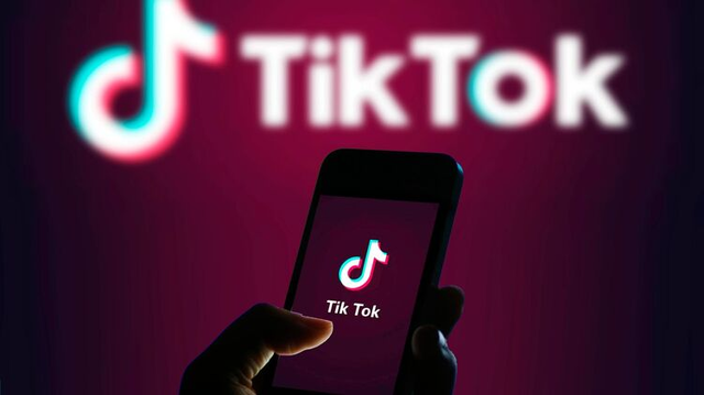 В США призвали Apple и Google удалить видеосервис TikTok из своих магазинов