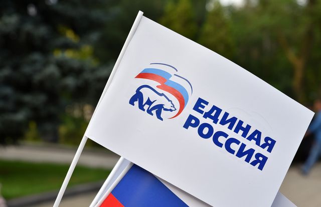 «Отсвечивать не велено»: «Единая Россия» обновляет депутатский состав в регионах