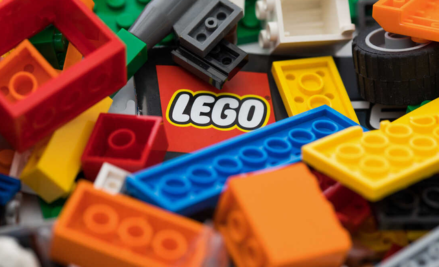 Lego полностью уходит из России
