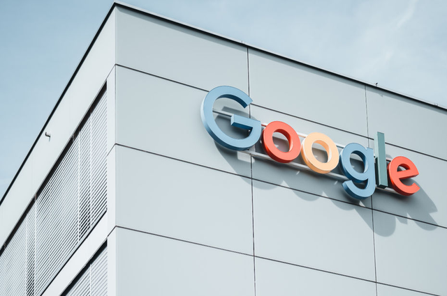 Google сократит прием новых сотрудников до конца года