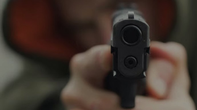 Стали известны подробности стрельбы в жилом доме Москвы с четырьмя пострадавшими