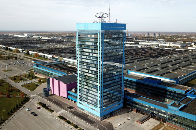 АвтоВАЗ продает активы почти на 1,2 млрд