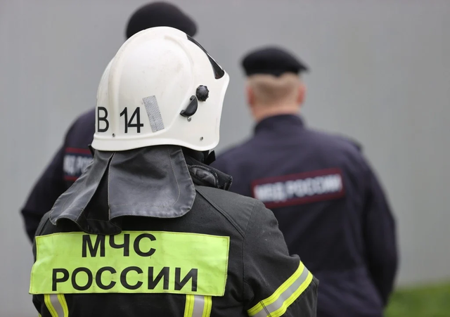 Во Владивостоке подожгли пункт полиции с сотрудниками внутри