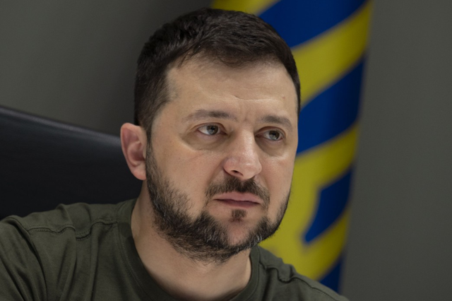 Зеленский уволил с должности генпрокурора Украины и главу СБУ