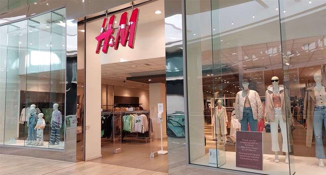 H&M объявила об уходе из России
