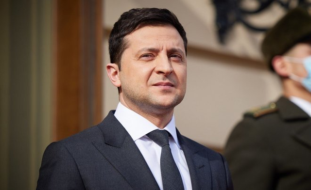 Зеленский утратил в России права на товарные знаки «Квартал 95» и «Сваты»