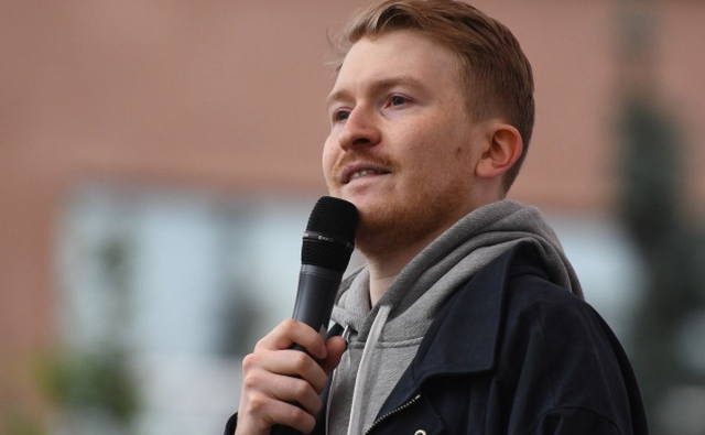 Данилу Поперечного проверяет полиция. Комика подозревают в дискредитации ВС РФ