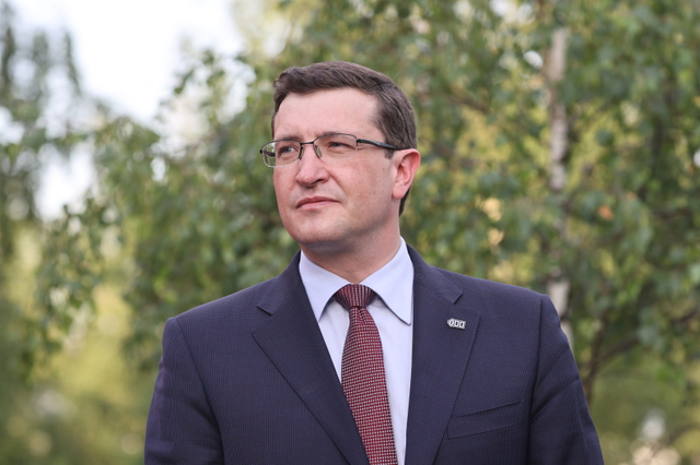 С кем Усик Петросян "наводит мосты"?