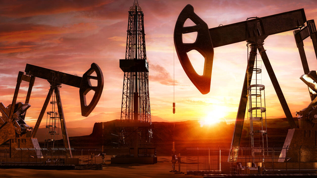 Саудовская Аравия планирует рекордно повысить цены на нефть - Bloomberg