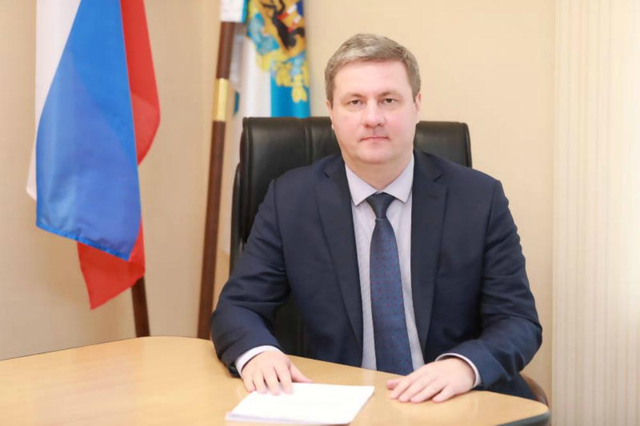 Жена главы российского города публично назвала его работу паршивой