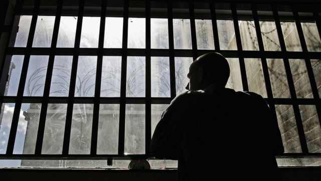 В Калмыкии двое осуженных убили сотрудника исправительной колонии и ранили еще семерых