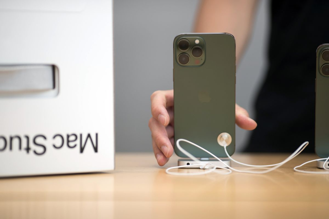 Визит Пелоси на Тайвань может задержать выход iPhone 14 - СМИ