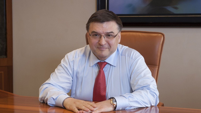 Киберзащитника согнули в «Дугу»