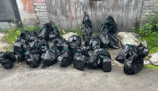 Браконьеры выловили 345 килограмм камчатского краба в Баренцевом море