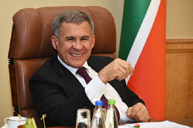 Минниханов нефть с водой не мешает