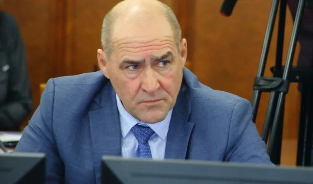 Получилось только рыбку съесть: история получения замминистром самой крупной взятки