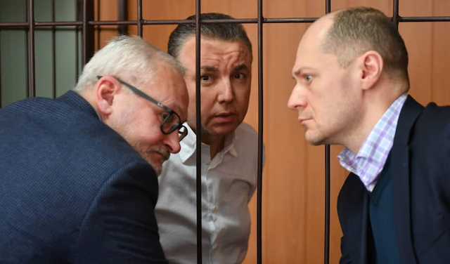 Суд решил пересчитать сумму взяток по делу полковника ФСБ Фролова