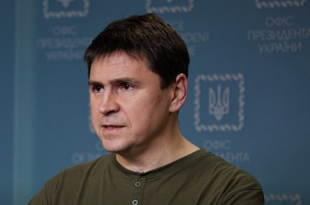 Подоляк заявил о непричастности Украины к убийству дочери Дугина