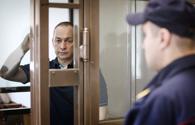 Экс-главу Серпуховского района Шестуна внезапно этапировали из Подмосковья в Калугу